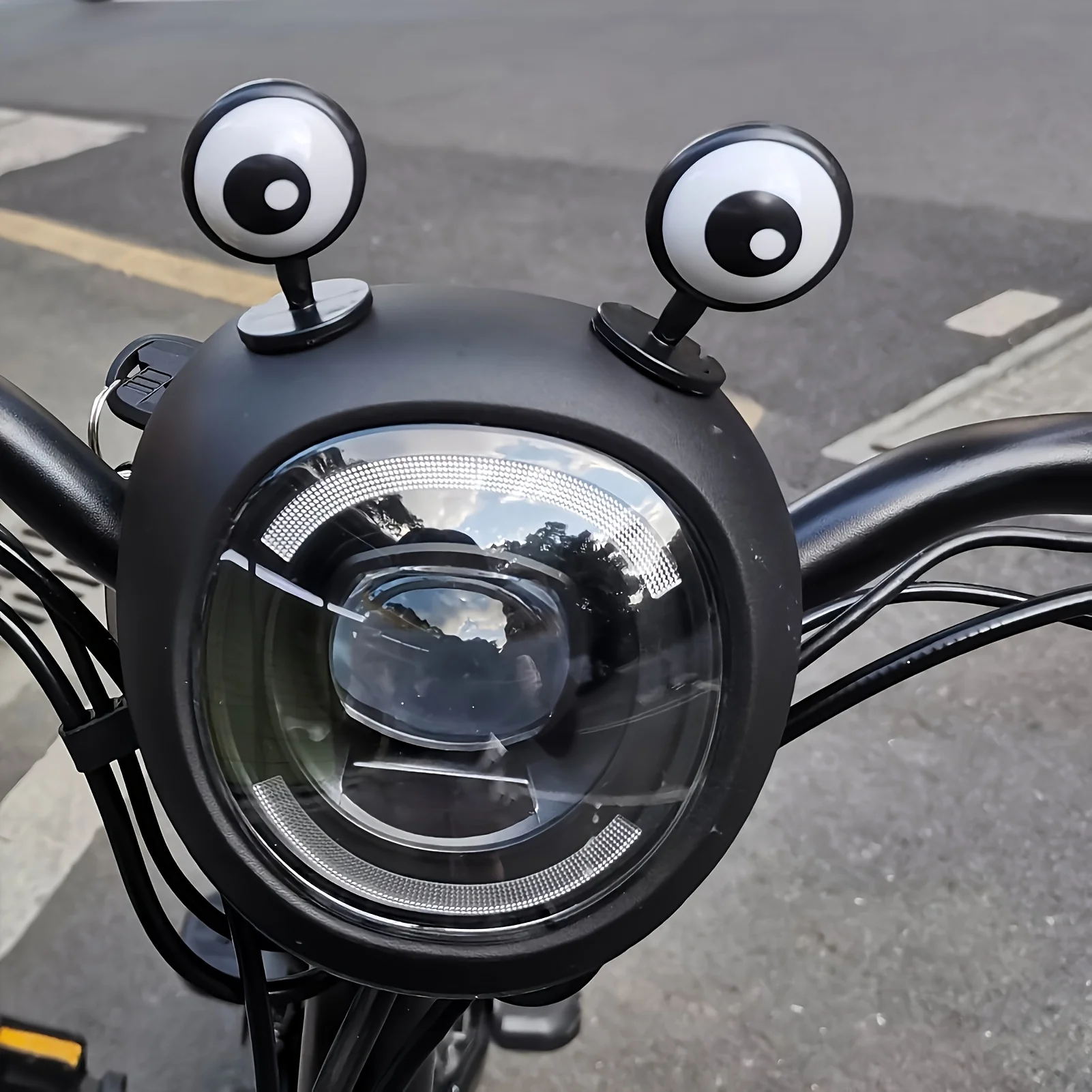 Motorcycle Helmets - 2 buah hiasan mata untuk sepeda