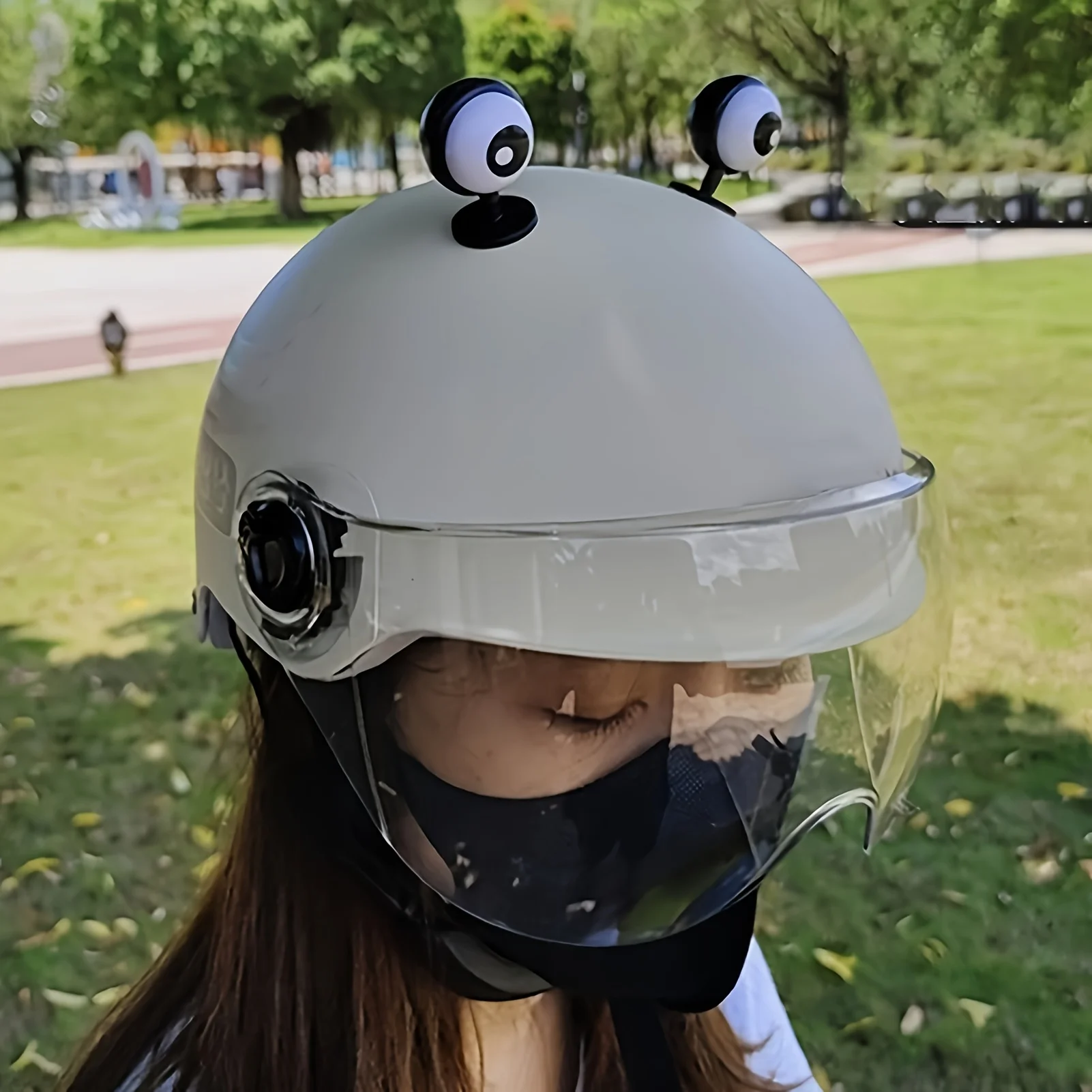 2 buah hiasan mata untuk seped - Motorcycle Helmets ulasan dan harga